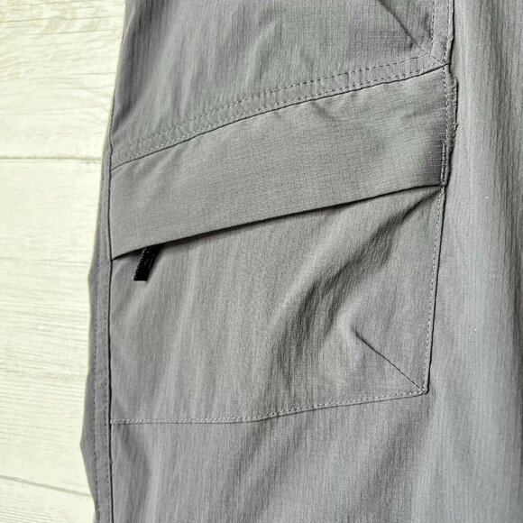 Columbia Sportswear Pants Womens Size 8 Dark Gray Hiking Capri Outdoor Gorpcore - Picture 6 of 16